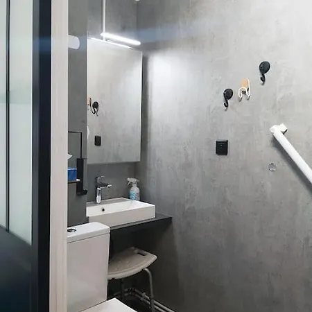 Daire Nouveau T2 Au Centre, Climatise *